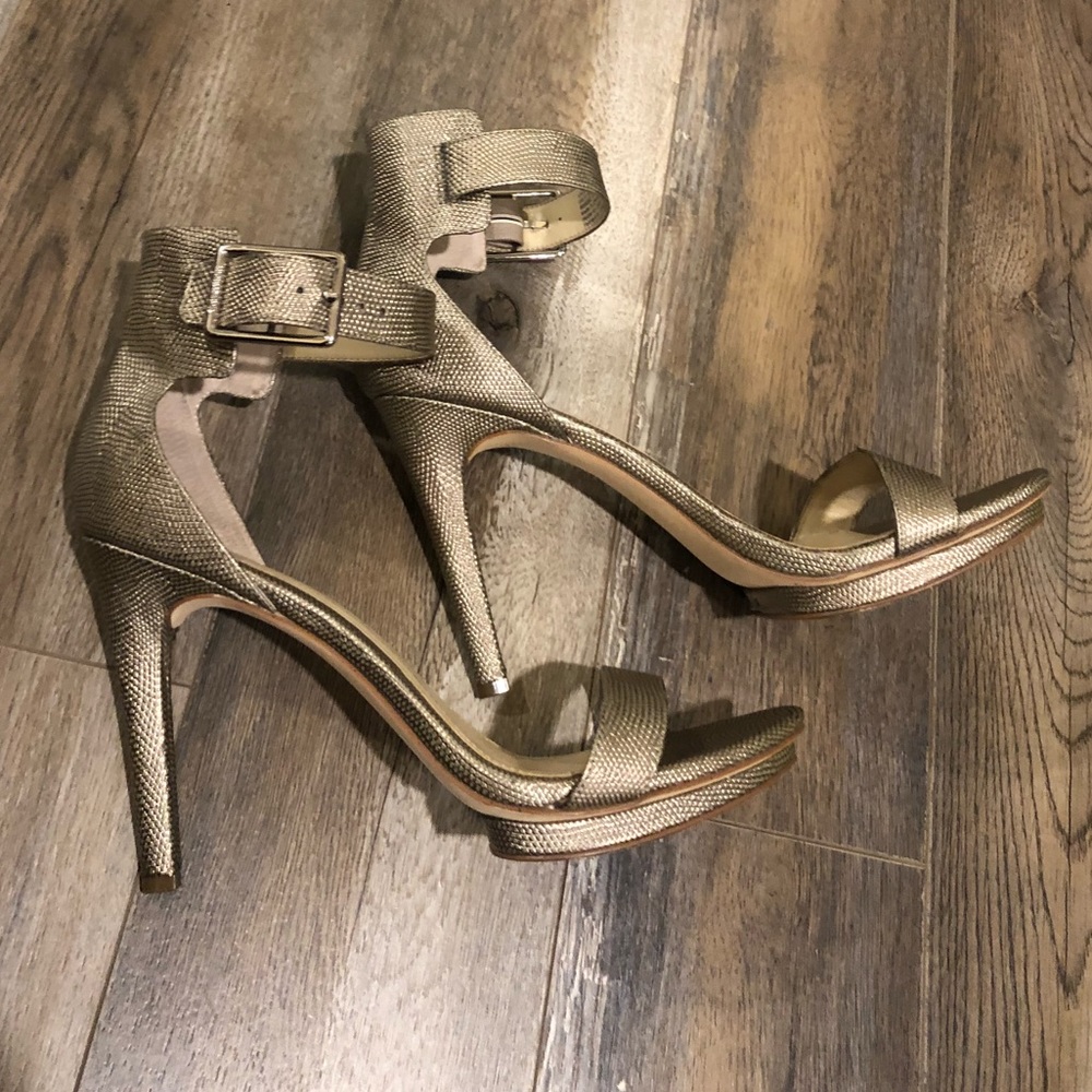 CALVIN KLEIN Sexy Heels w/ankle buckle